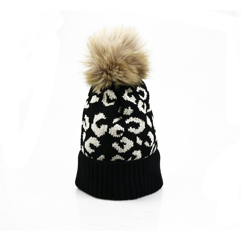 หมวกไหมพรมลายเสือดาวพร้อมพู่สำ - Beanie Cuffed Knit บทวิจารณ์และราคา